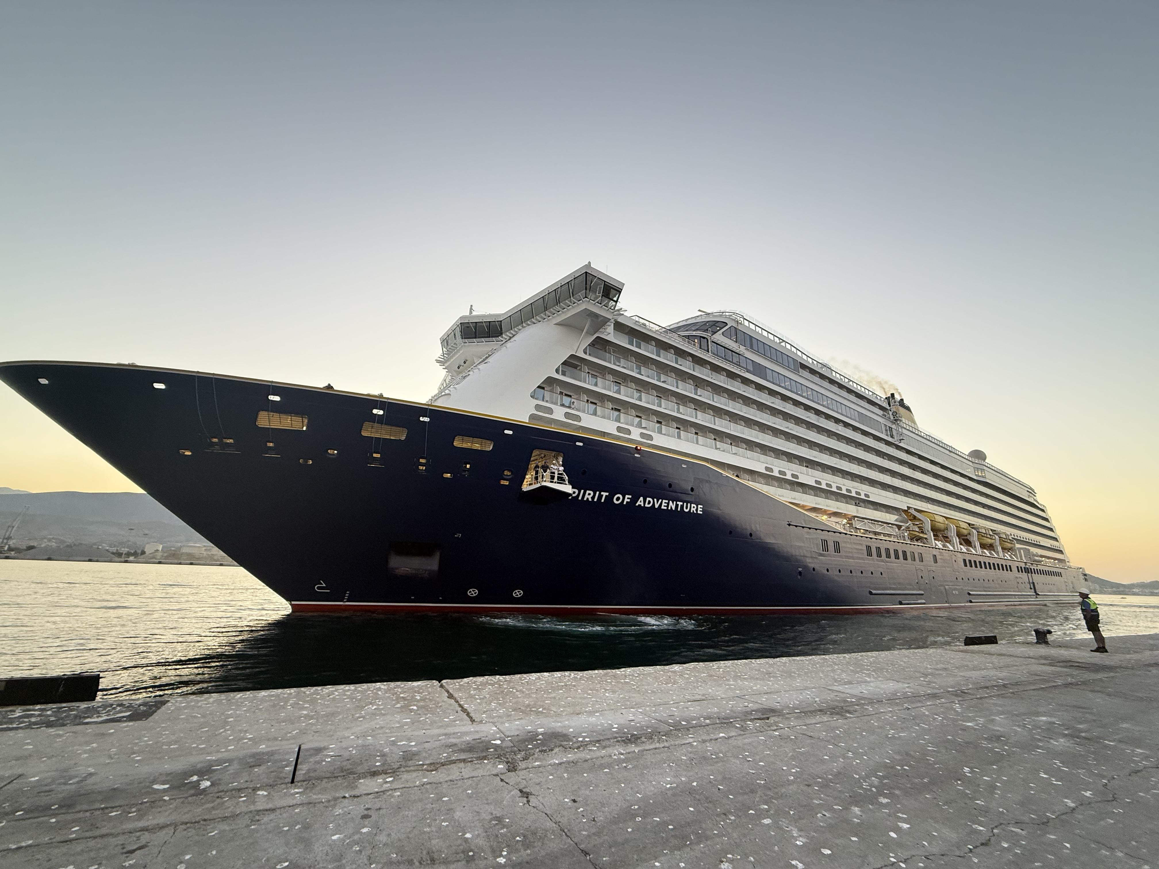 Primera escala del crucero Spirit Of Adventure en el Puerto de Motril